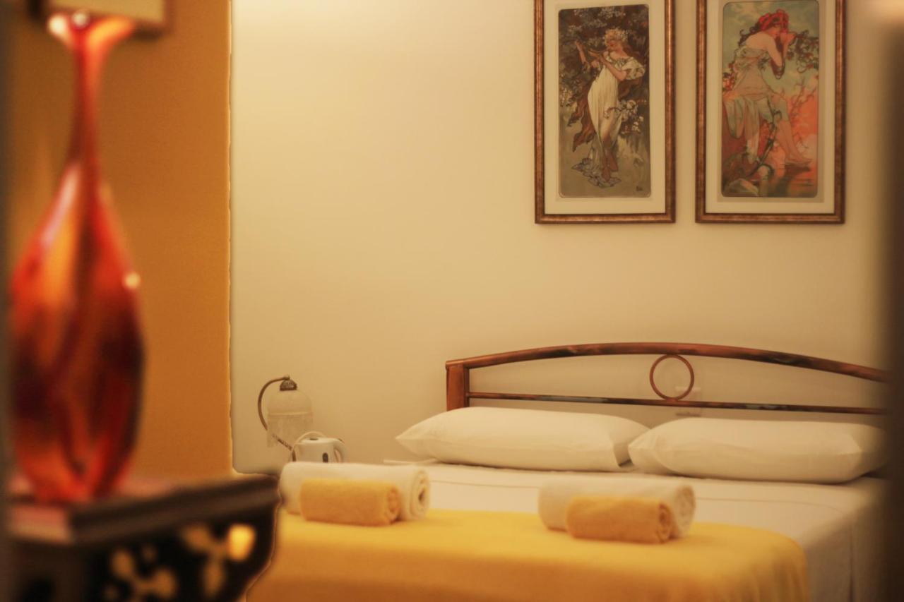 Giljana Ensuite Rooms Shared Terrace & Kitchen San Ġiljan Exterior foto
